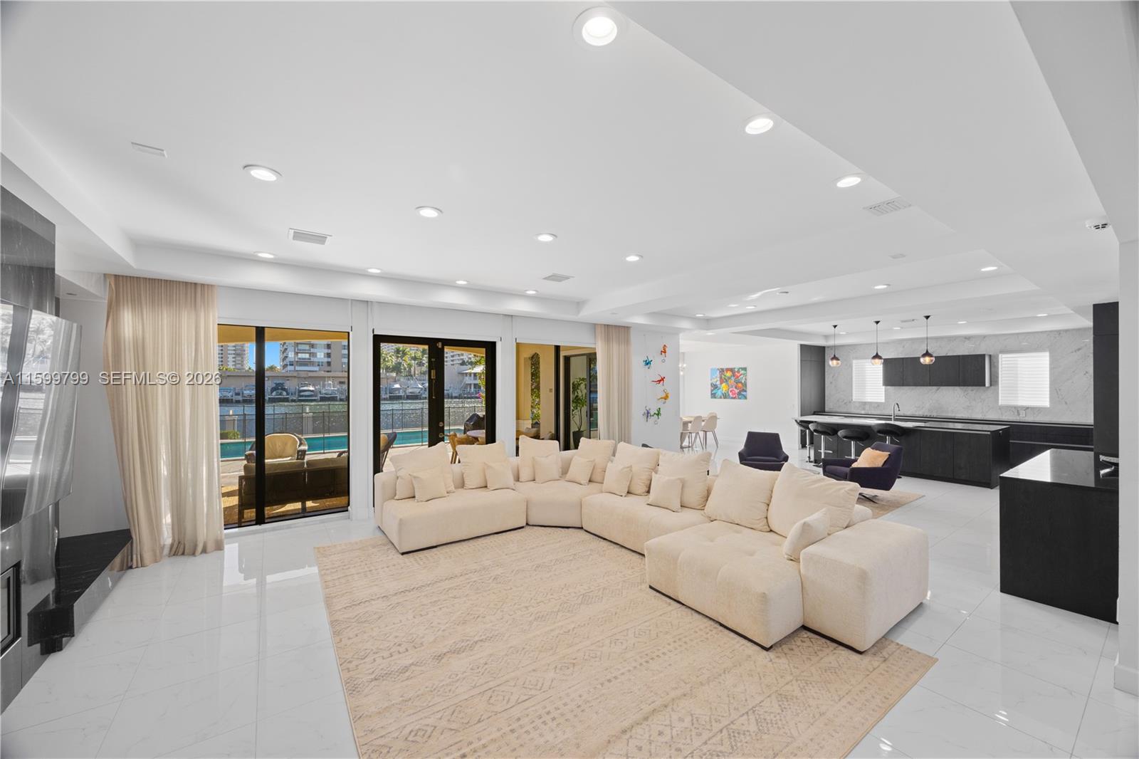 Hallandale Beach FL 33009 - A11599799