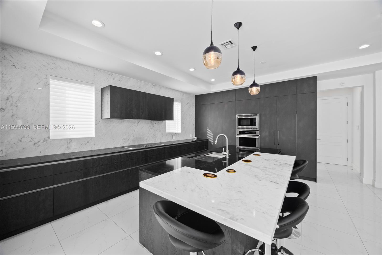 Hallandale Beach FL 33009 - A11599799