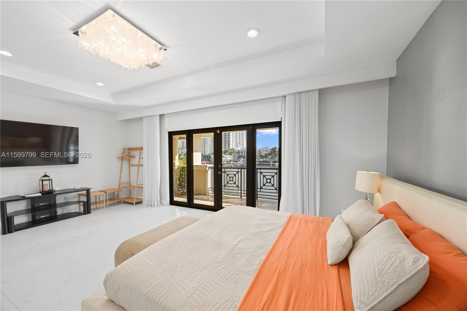 Hallandale Beach FL 33009 - A11599799