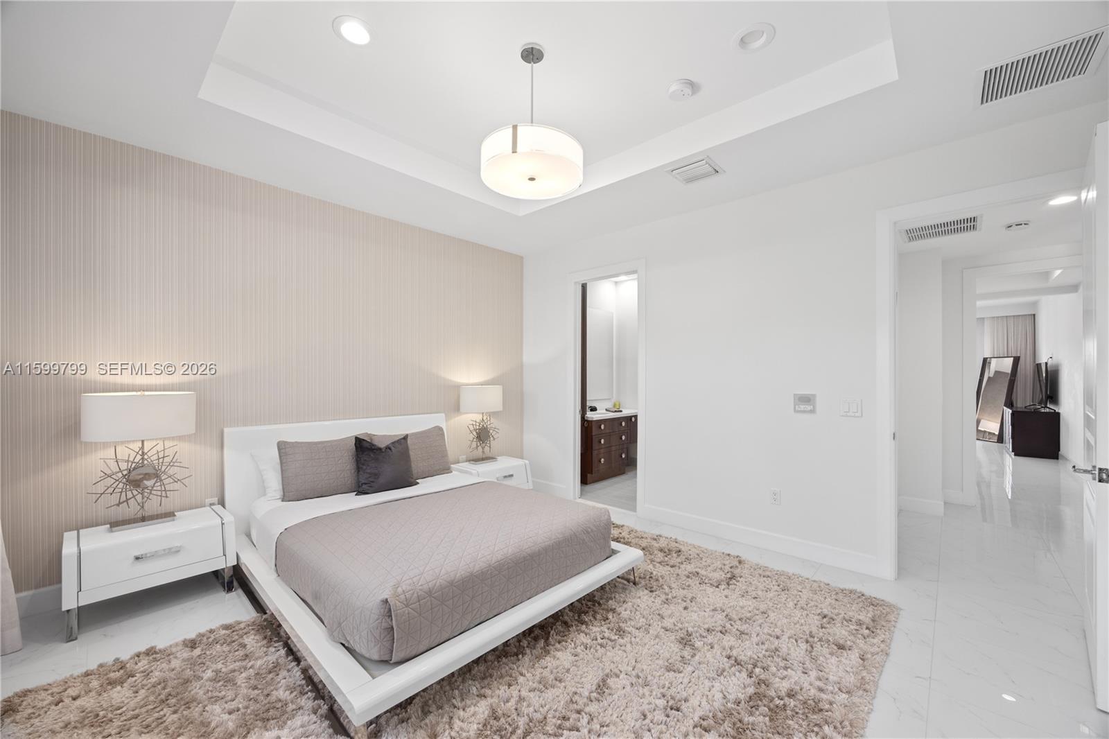 Hallandale Beach FL 33009 - A11599799