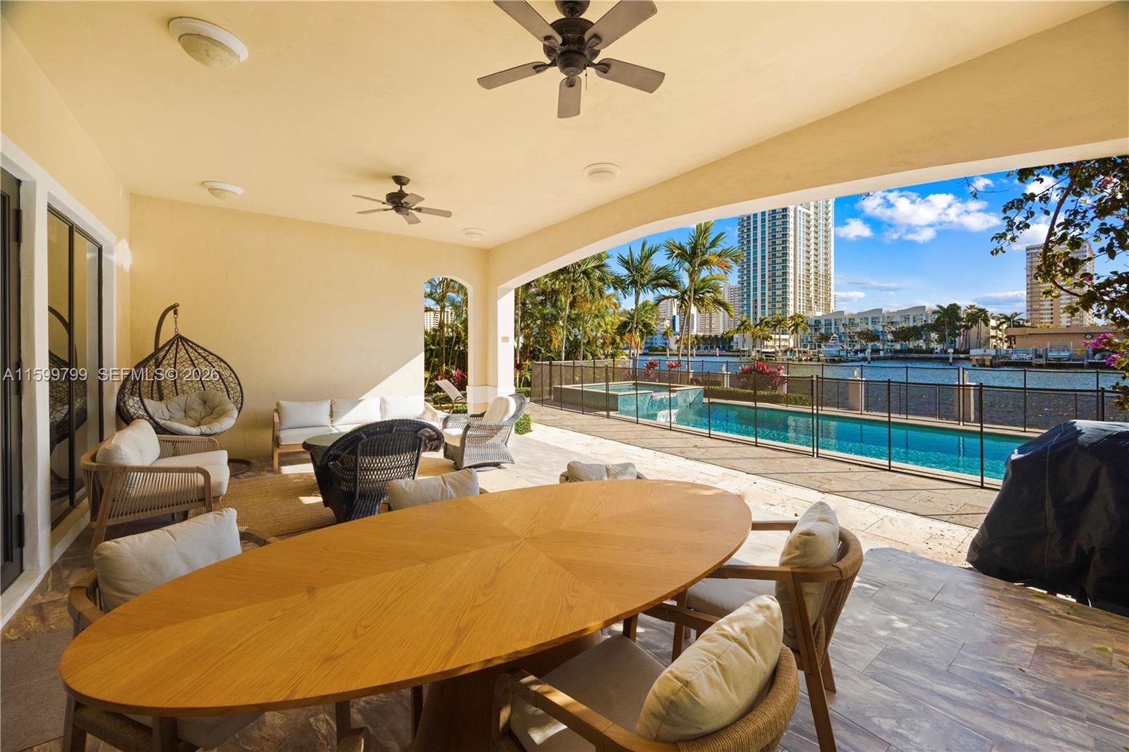 Hallandale Beach FL 33009 - A11599799