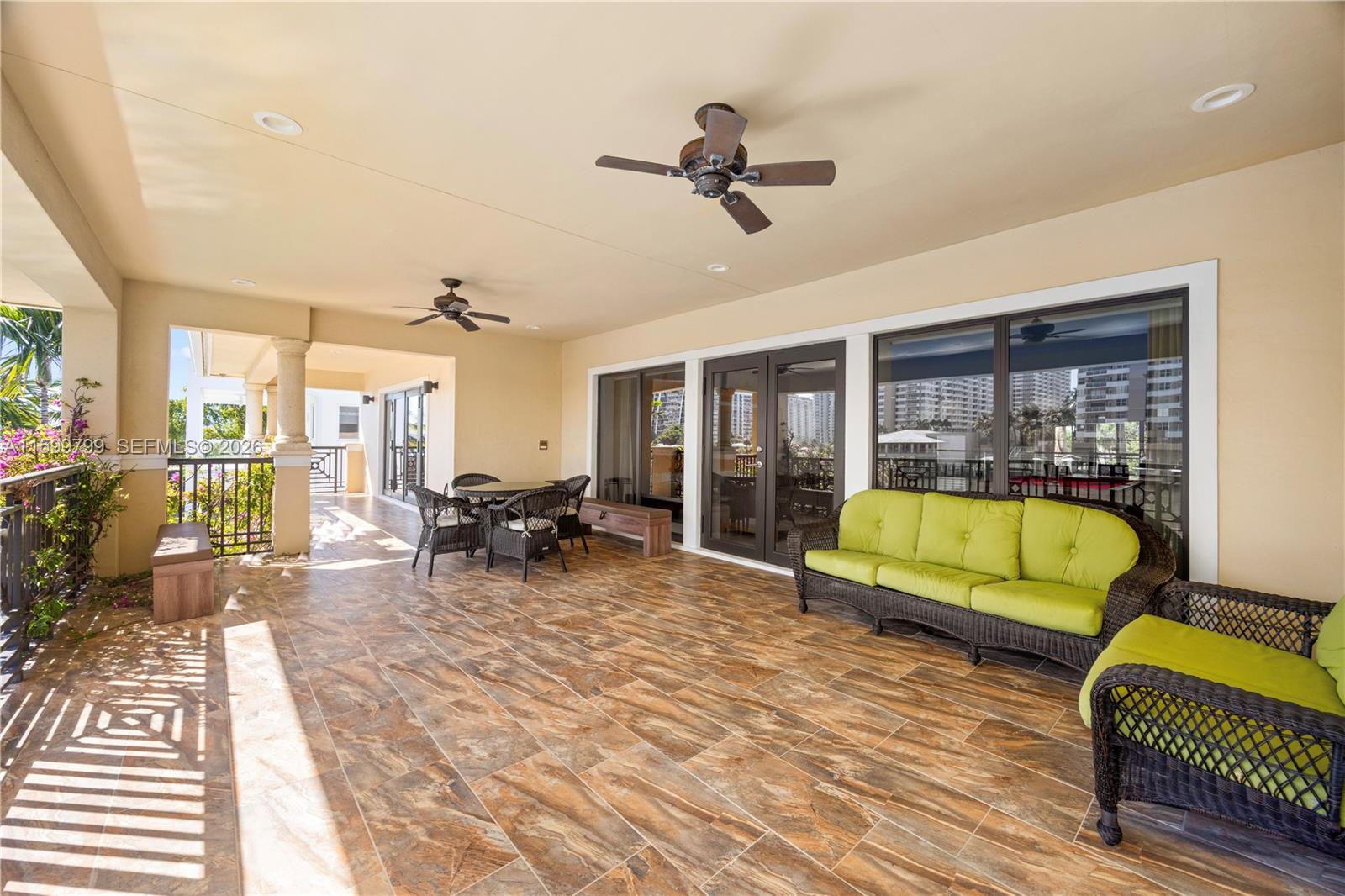 Hallandale Beach FL 33009 - A11599799