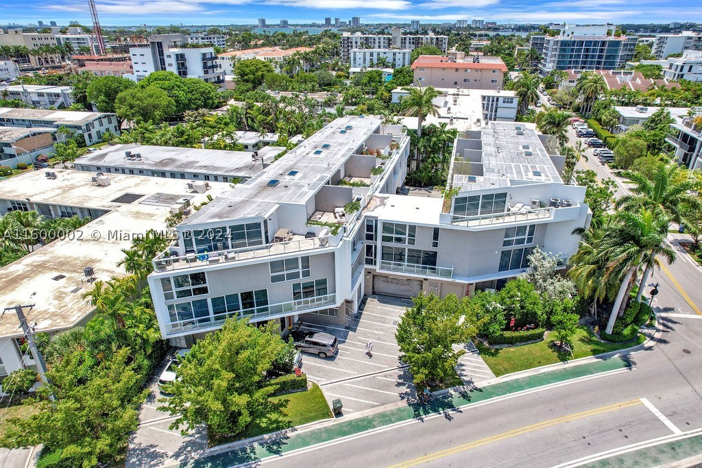 1000 99th St #14, Bay Harbor Islands FL 33154
