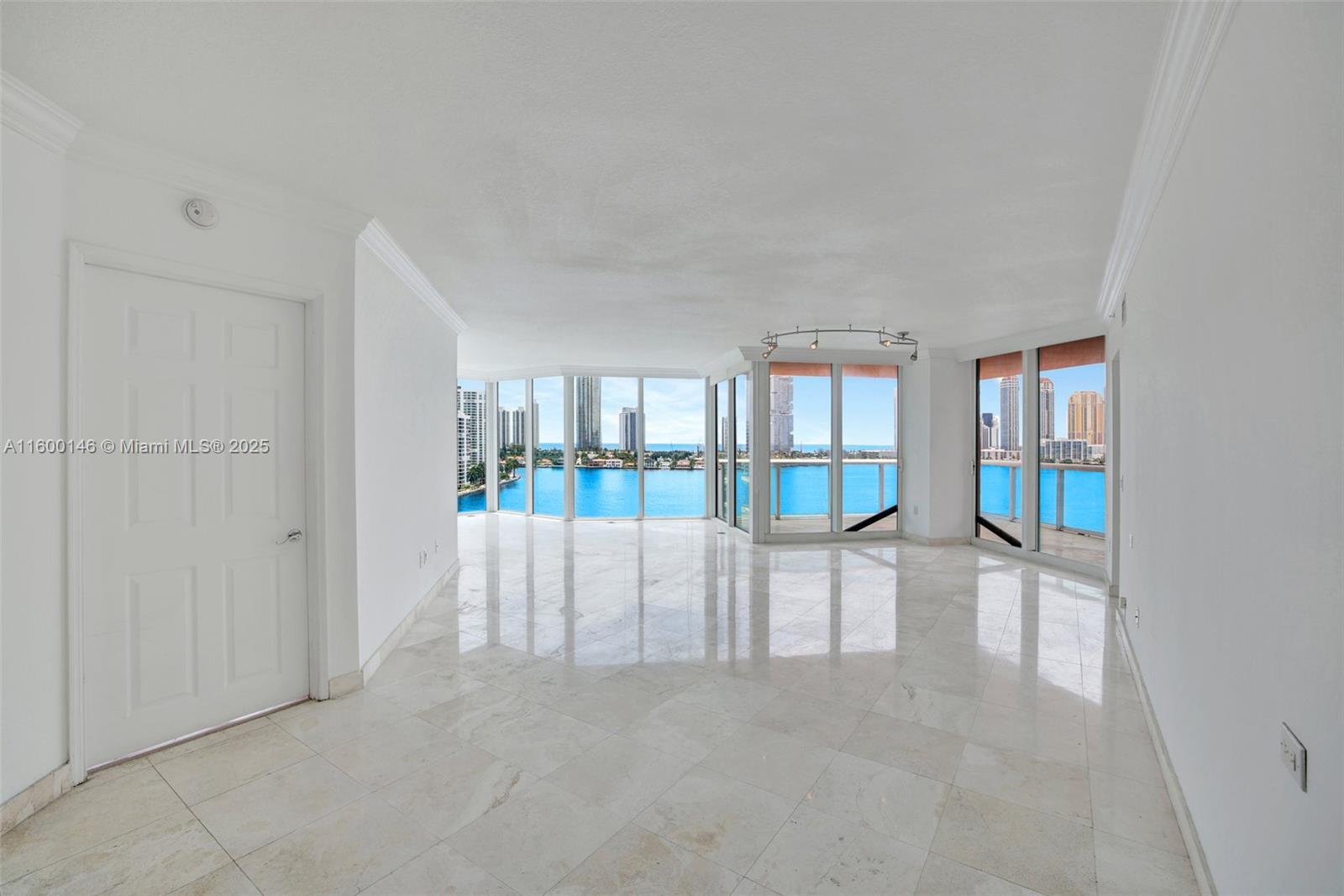 3370 Hidden Bay Dr #1208, Aventura FL 33180