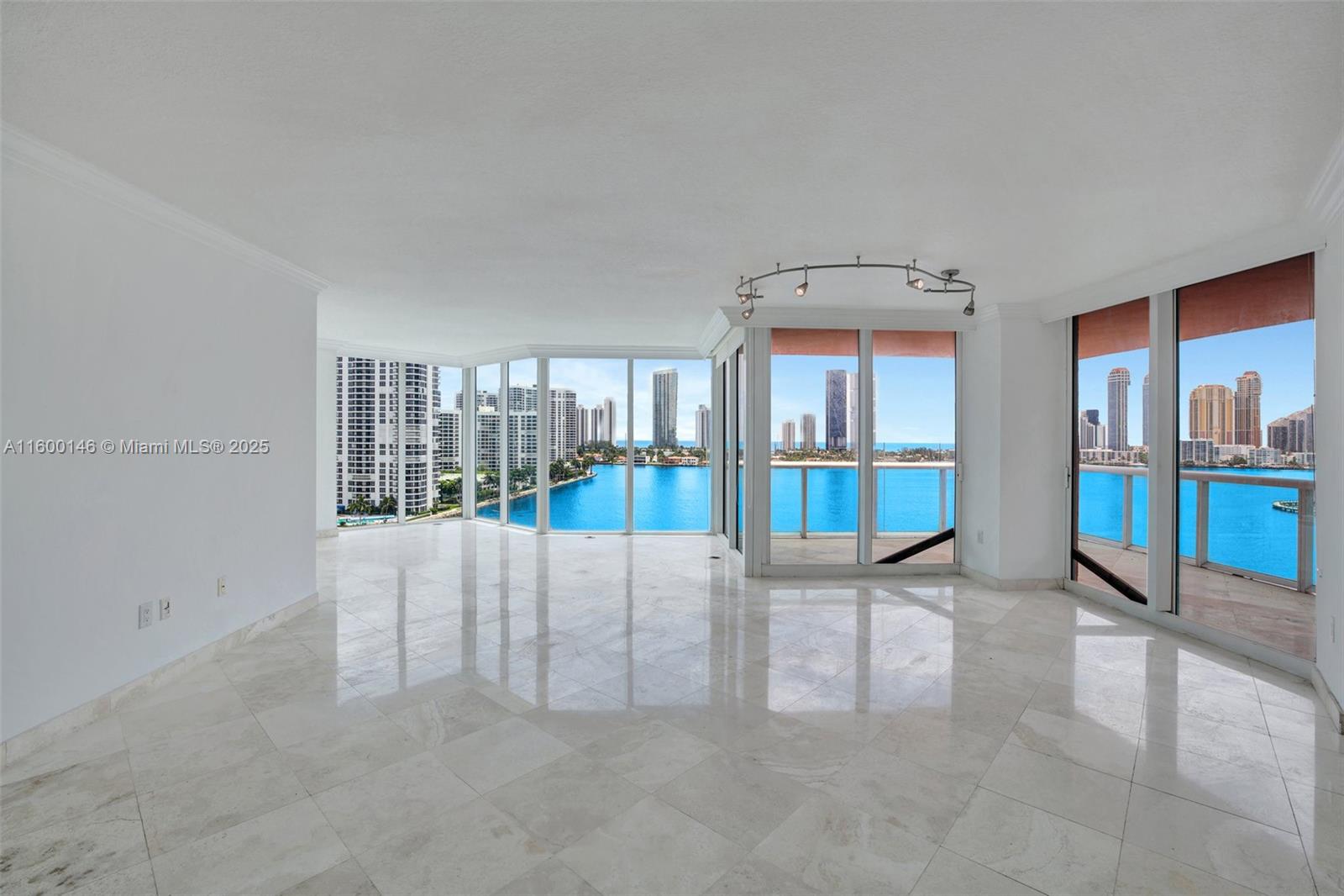 3370 Hidden Bay Dr #1208, Aventura FL 33180