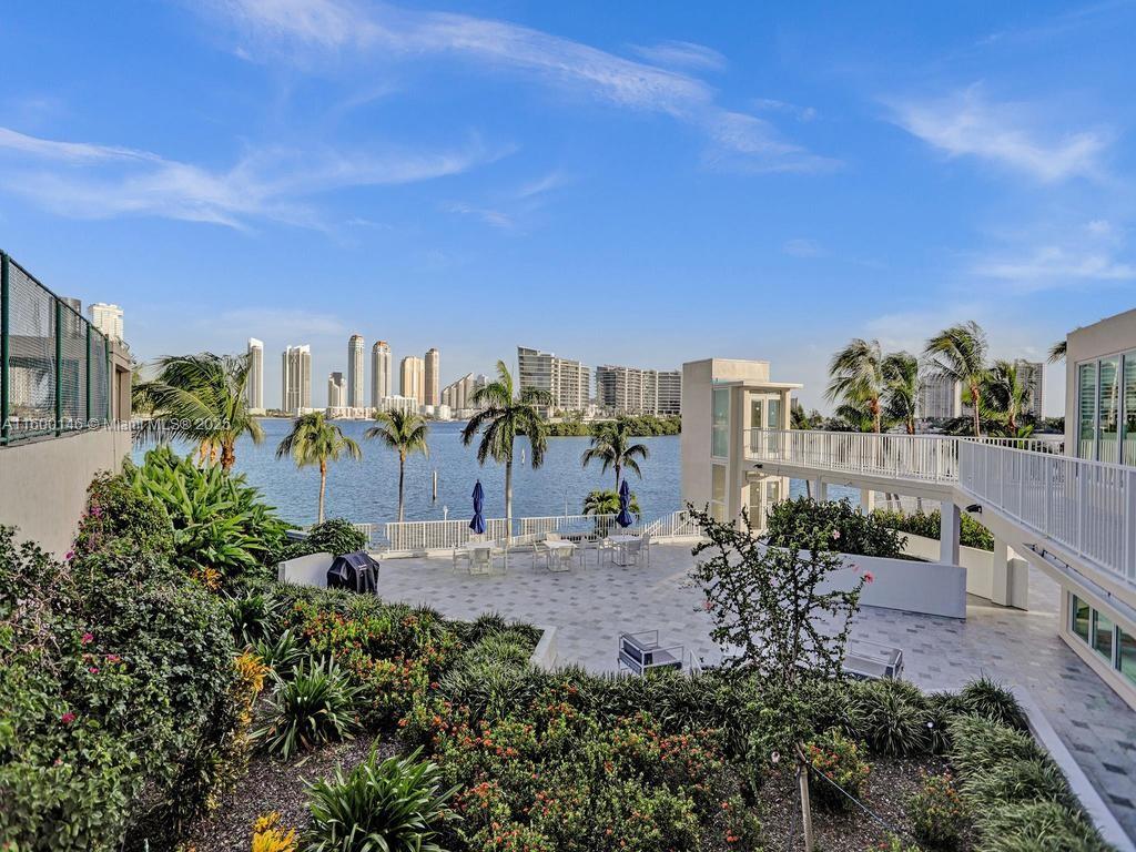 3370 Hidden Bay Dr #1208, Aventura FL 33180