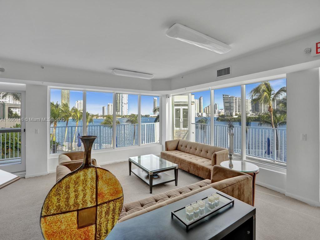 3370 Hidden Bay Dr #1208, Aventura FL 33180