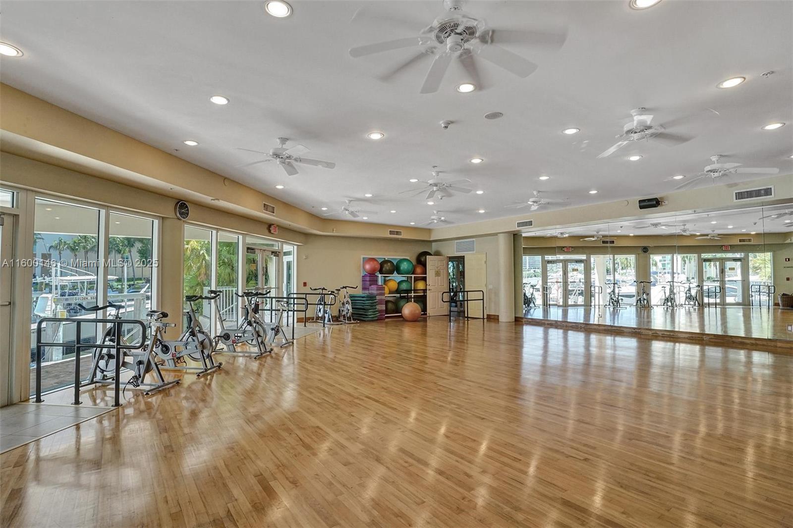 3370 Hidden Bay Dr #1208, Aventura FL 33180