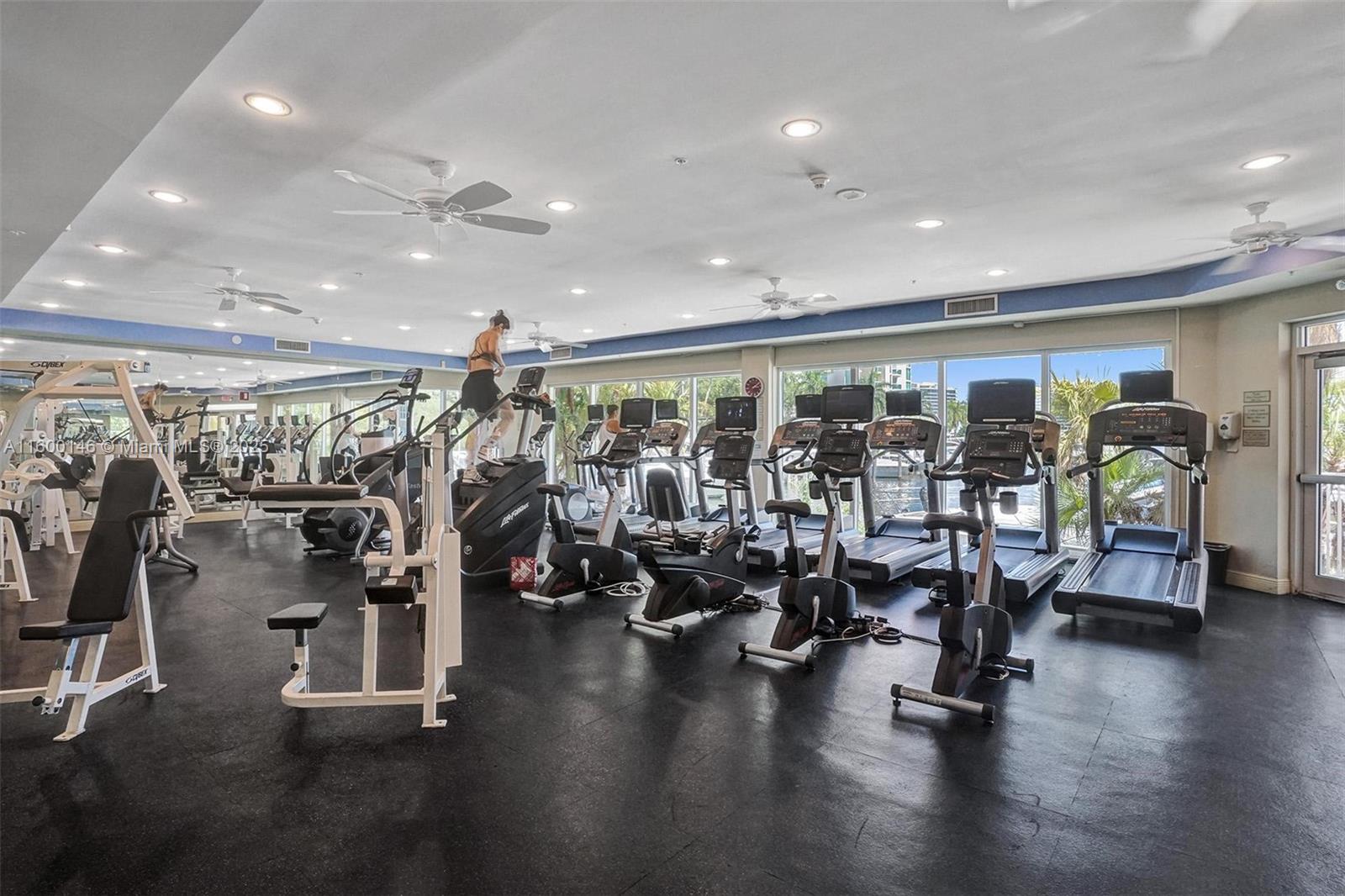 3370 Hidden Bay Dr #1208, Aventura FL 33180