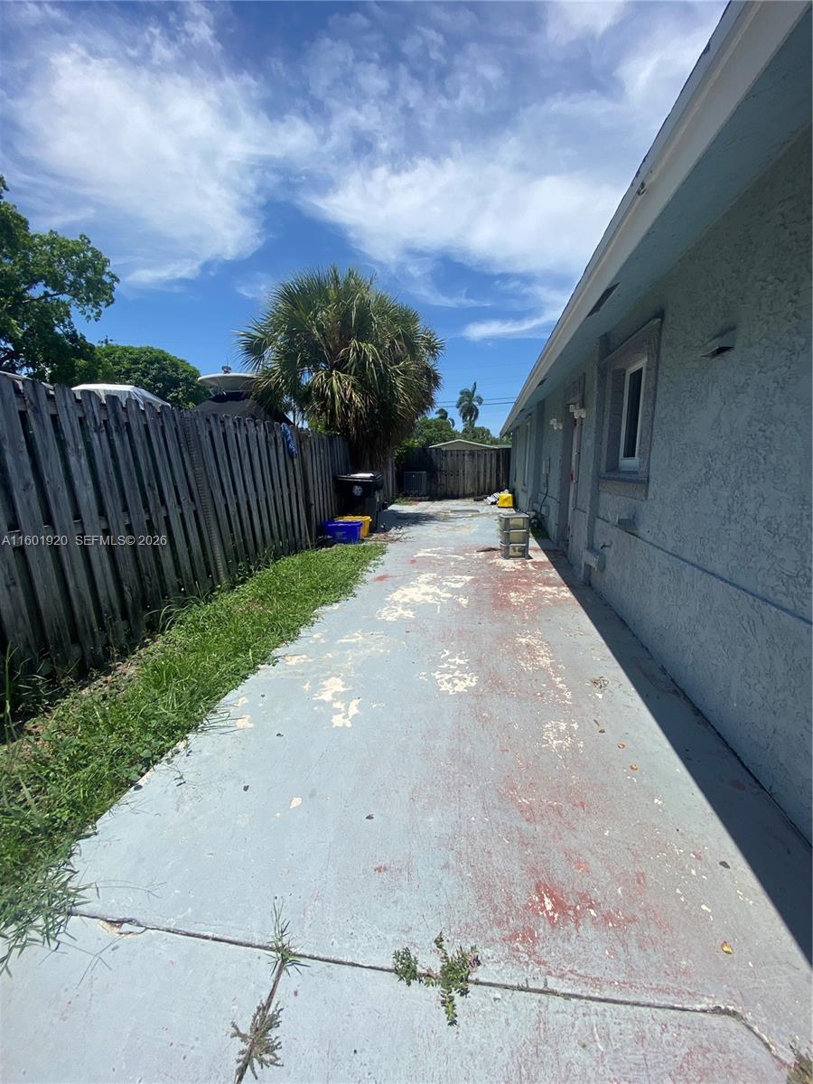 1926 Ramsey Dr, Lake Worth FL 33461
