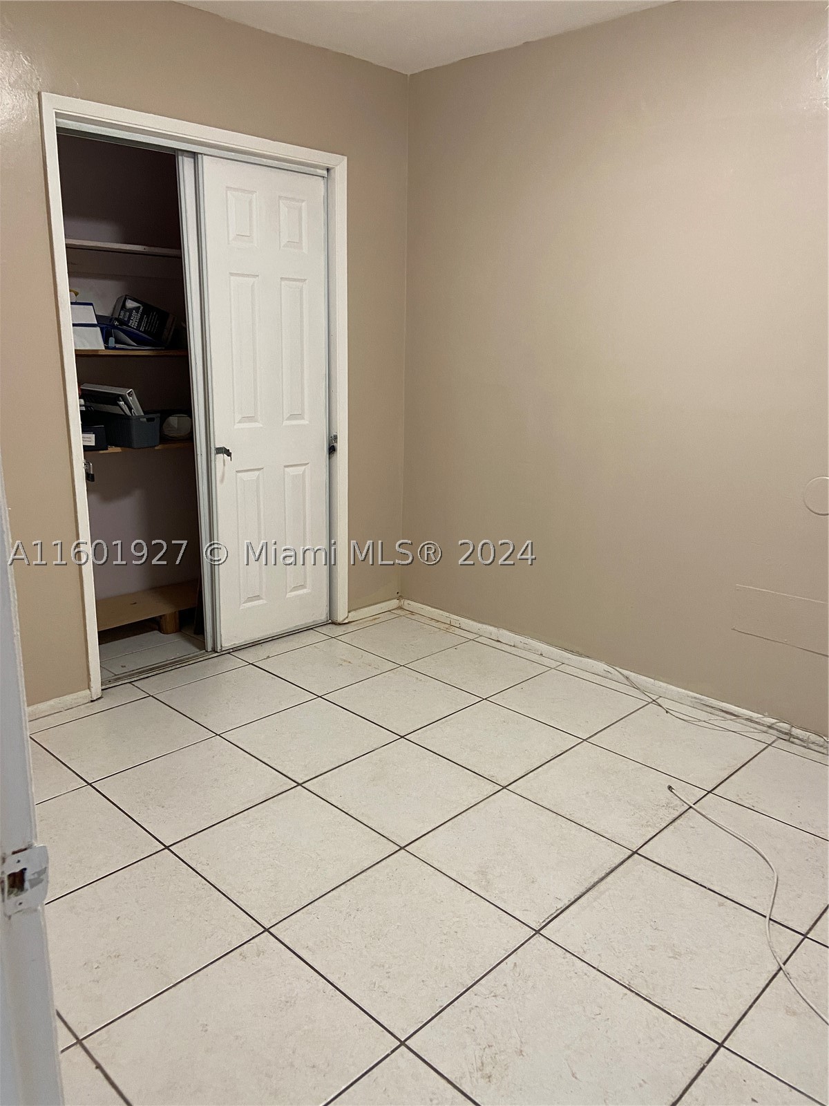 1739 SW 28th Ter, Fort Lauderdale FL 33312