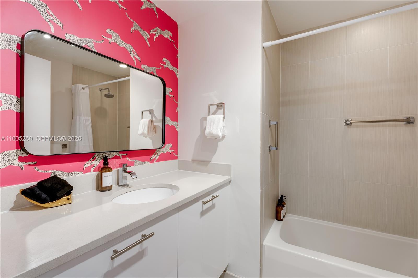 3250 NE 1st Ave #715, Miami FL 33137