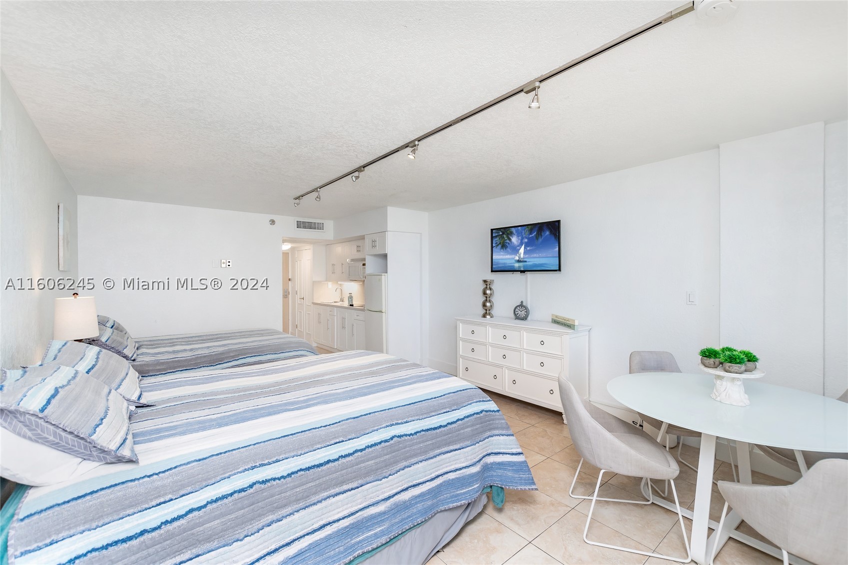 19201 Collins Ave(avlb 7/15/26) #318, Sunny Isles Beach FL 33160