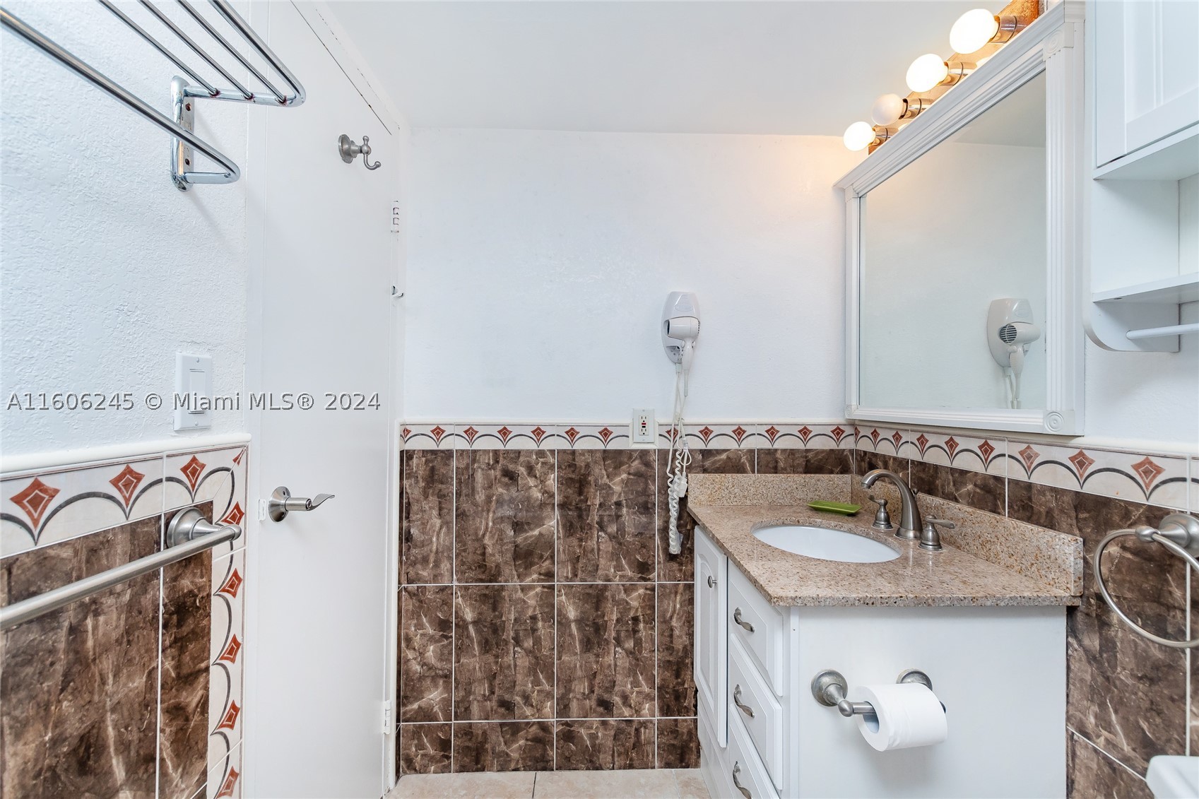 19201 Collins Ave(avlb 7/15/26) #318, Sunny Isles Beach FL 33160