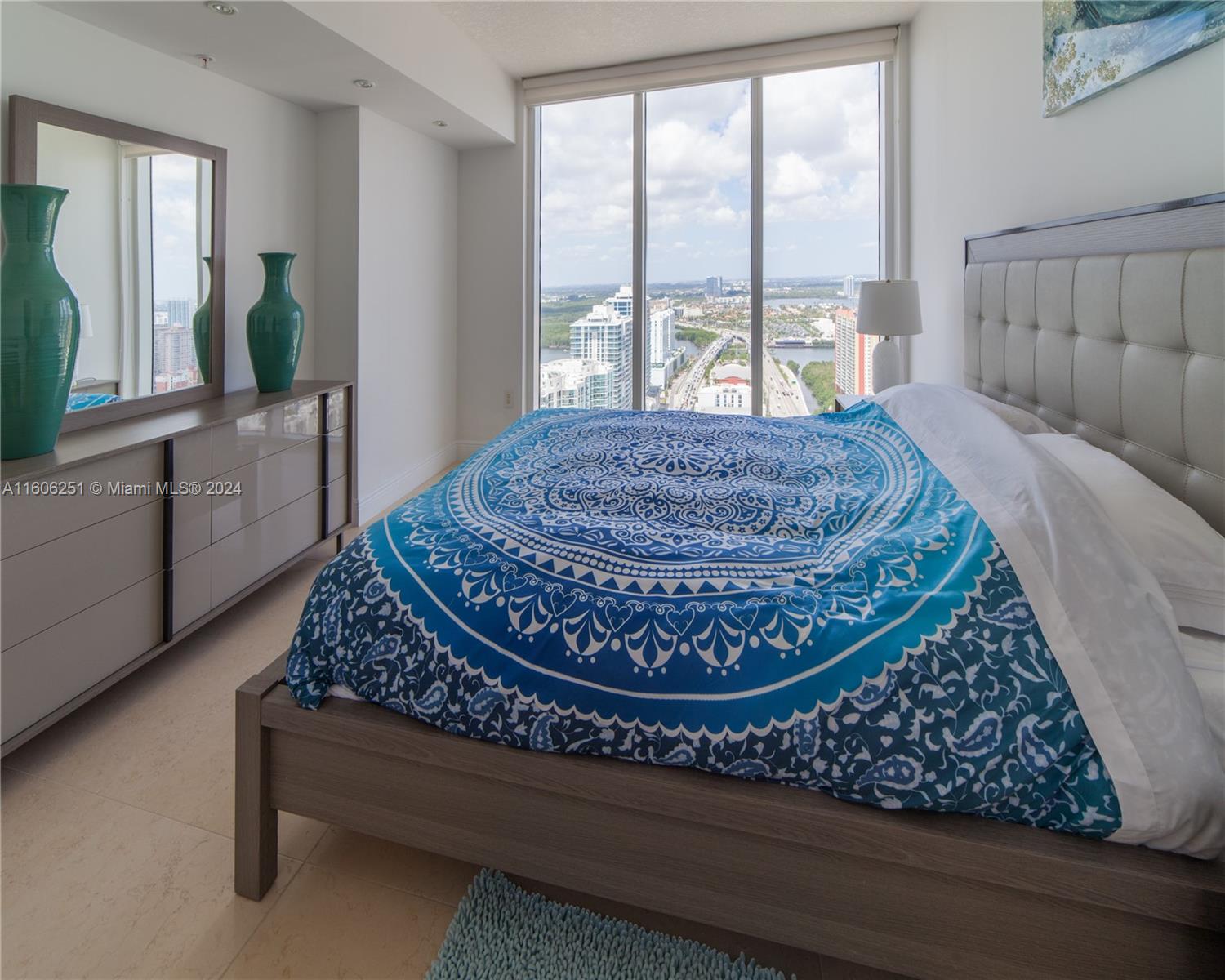 16699 Collins Ave(avlb 6/22/26) #3707, Sunny Isles Beach FL 33160