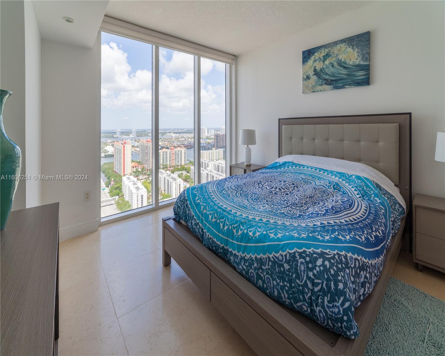 16699 Collins Ave(avlb 6/22/26) #3707, Sunny Isles Beach FL 33160