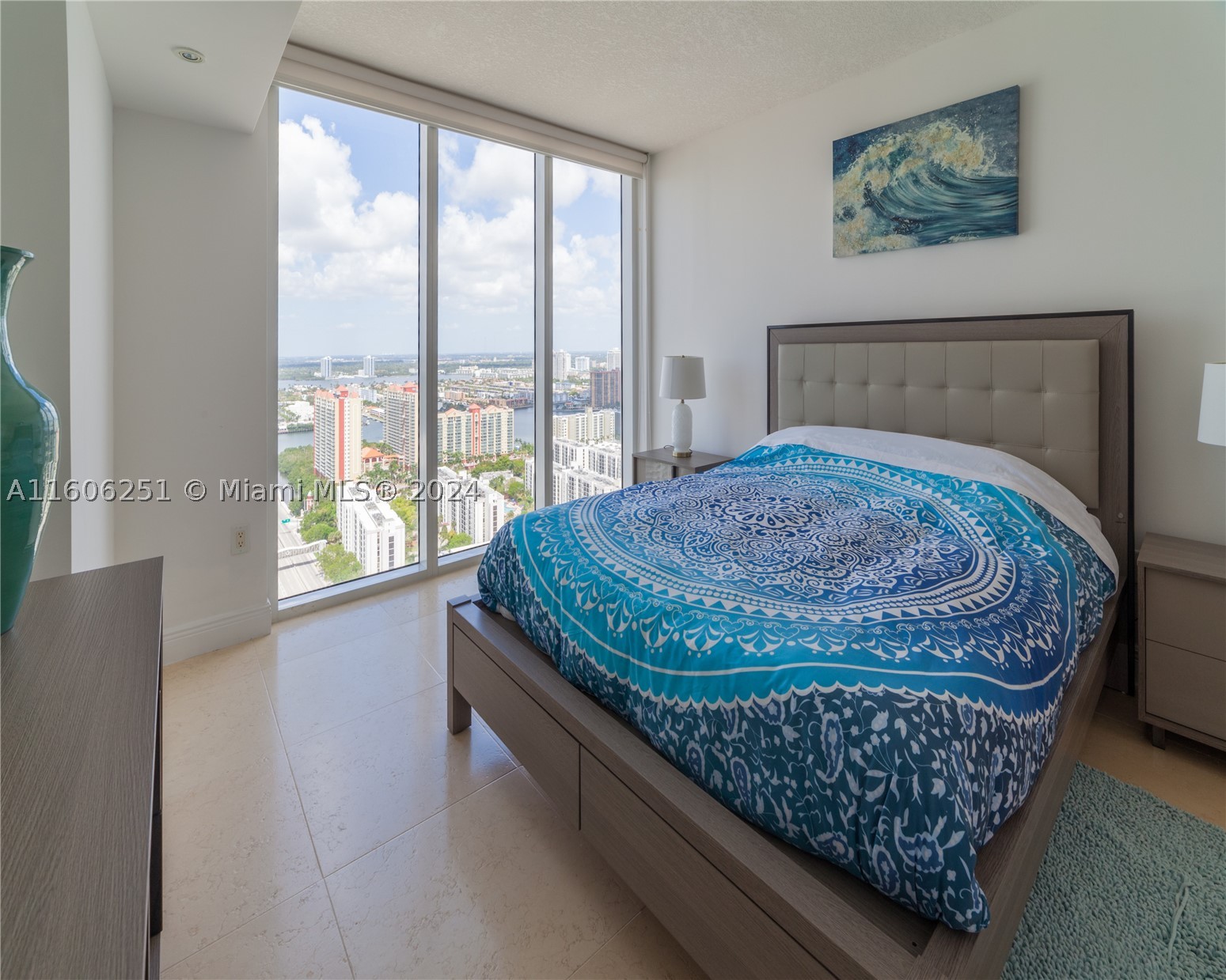 16699 Collins Ave(avlbnow) #3707, Sunny Isles Beach FL 33160