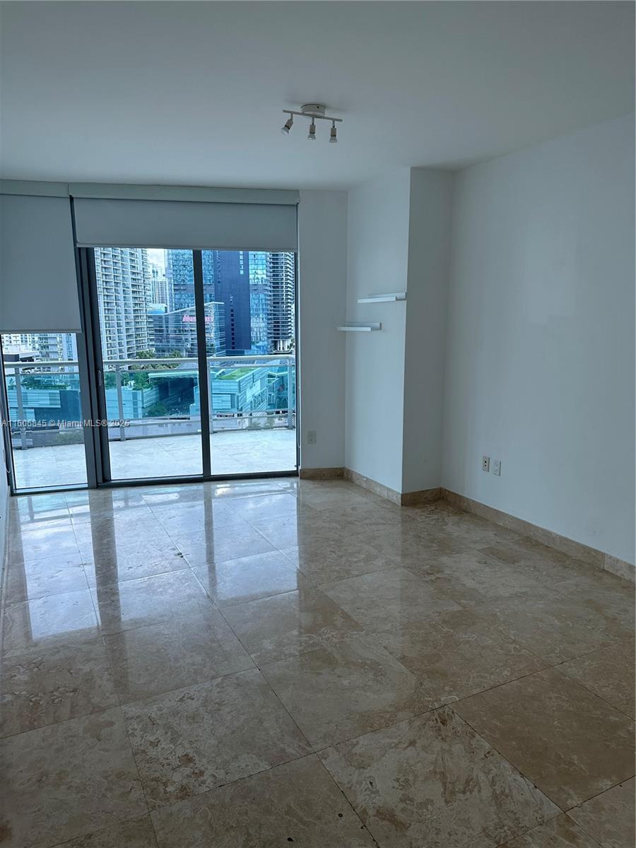 350 S Miami Ave #2302, Miami FL 33130