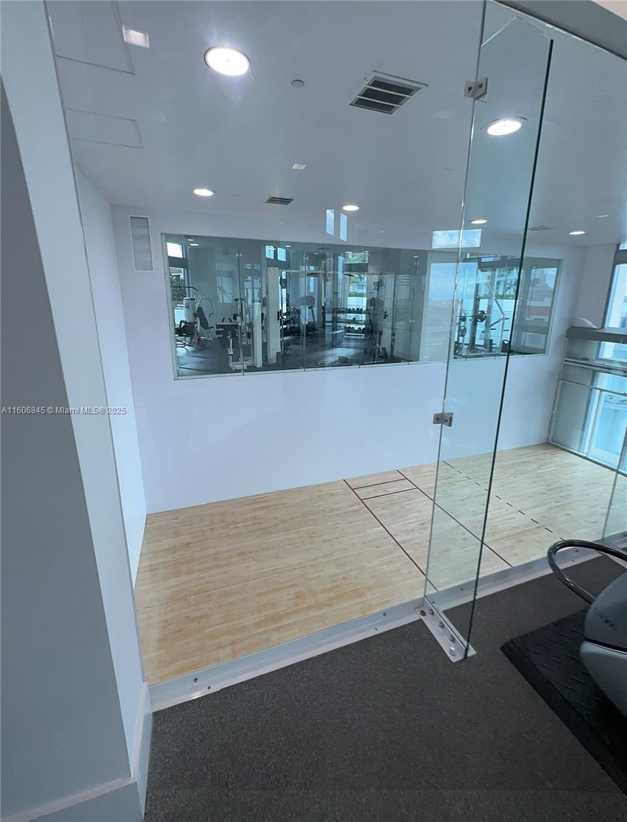 350 S Miami Ave #2302, Miami FL 33130