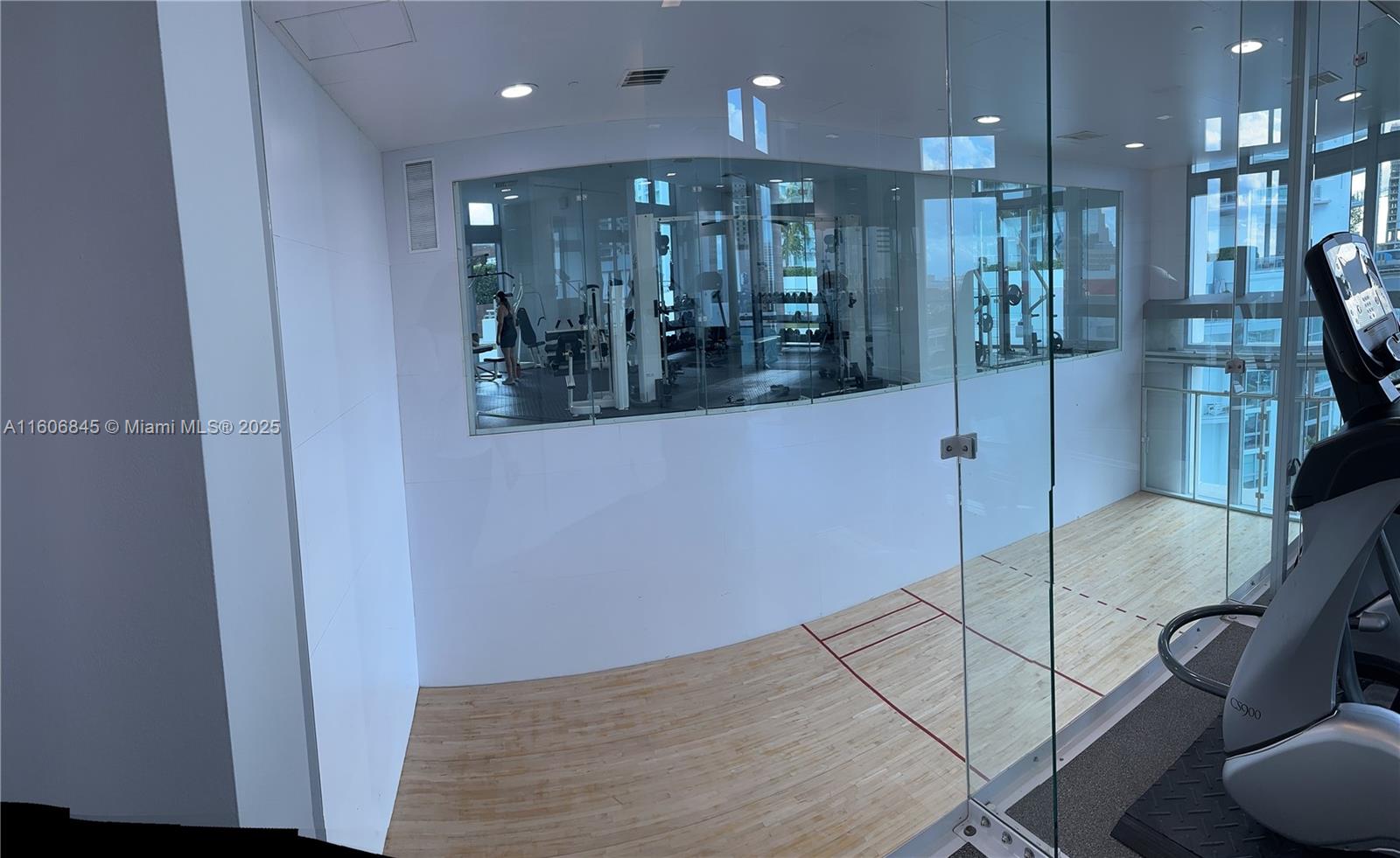 350 S Miami Ave #2302, Miami FL 33130