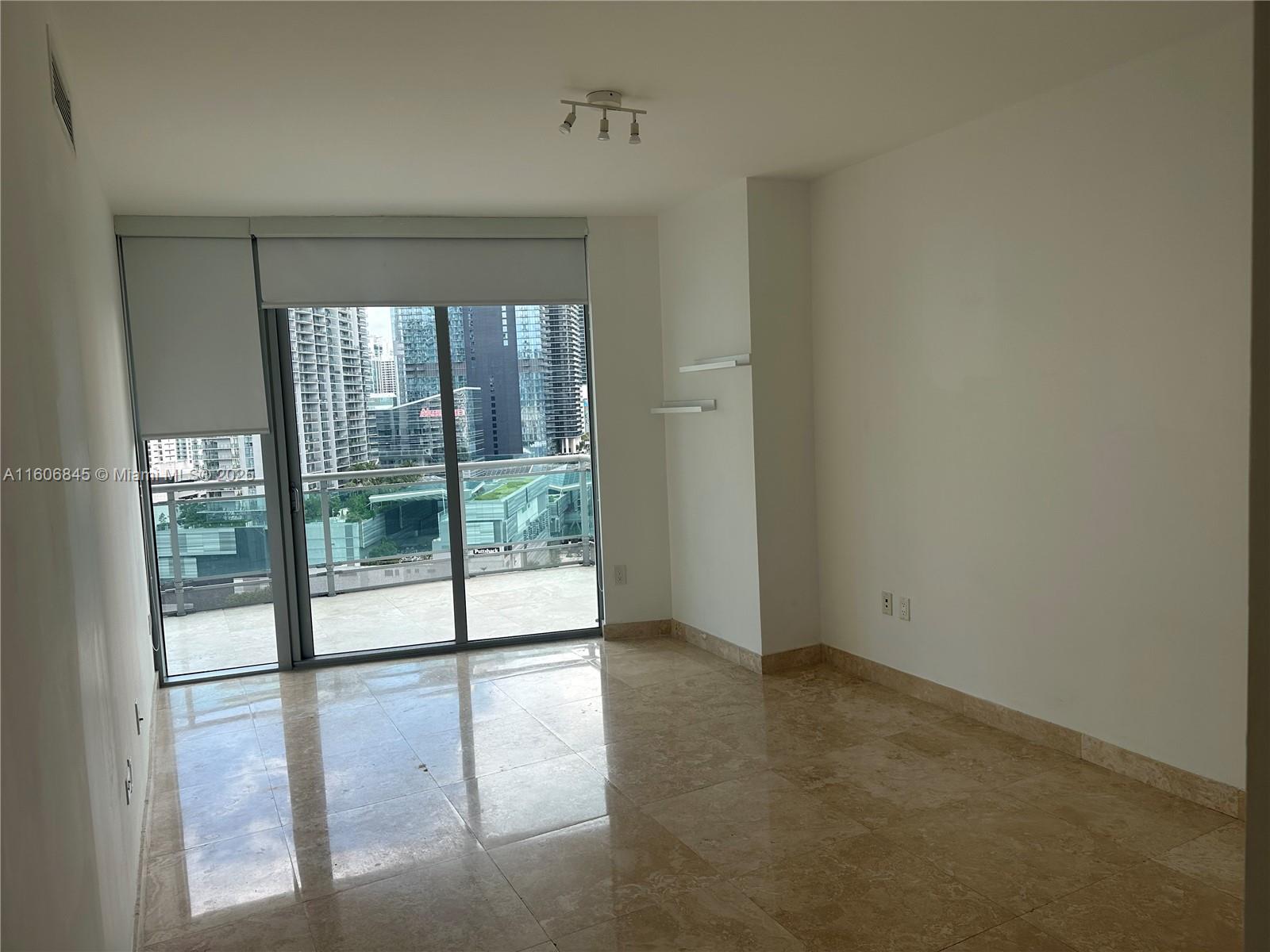 350 S Miami Ave #2302, Miami FL 33130