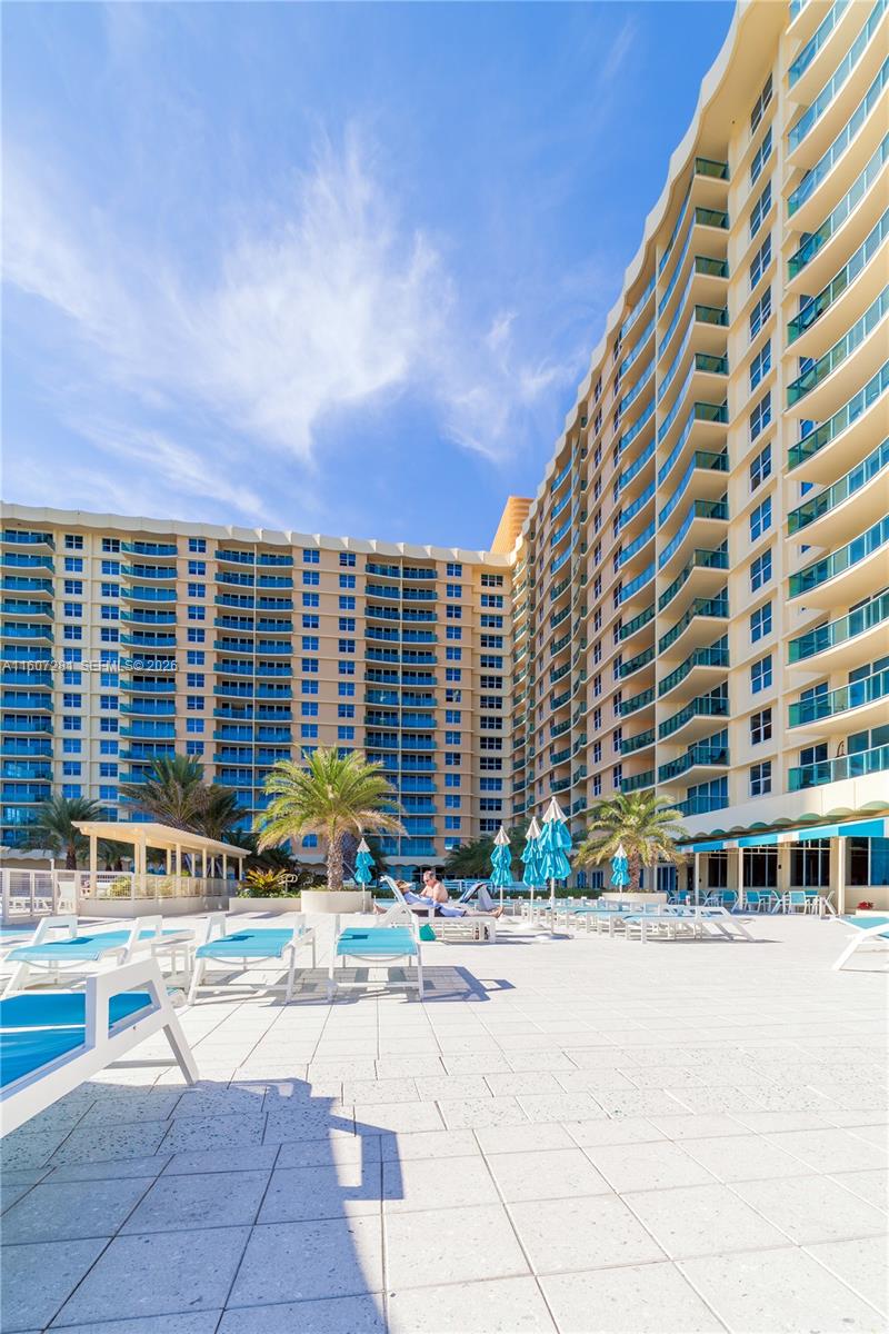 2501 S Ocean Dr #303, Hollywood FL 33019