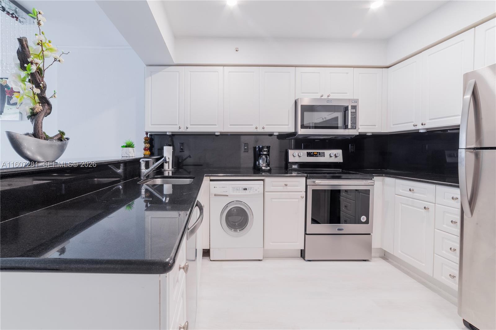 2501 S Ocean Dr #303, Hollywood FL 33019
