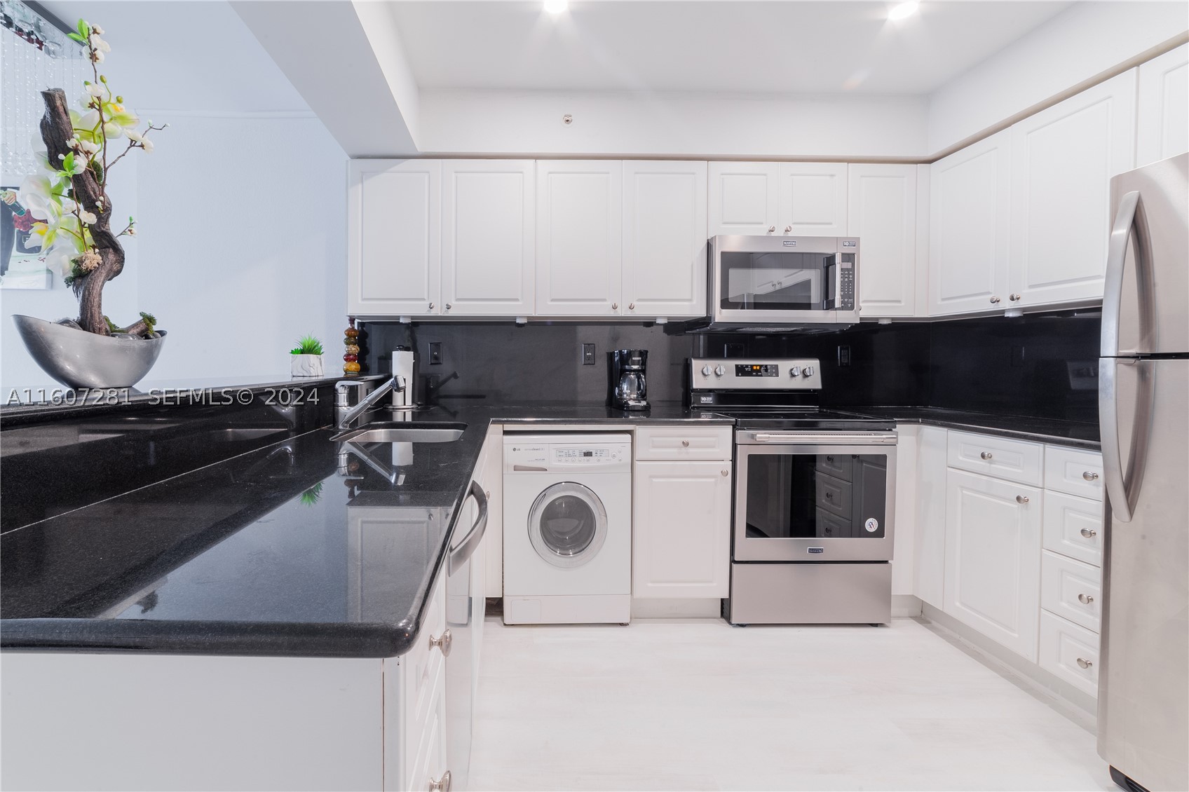 2501 S Ocean Dr #303, Hollywood FL 33019