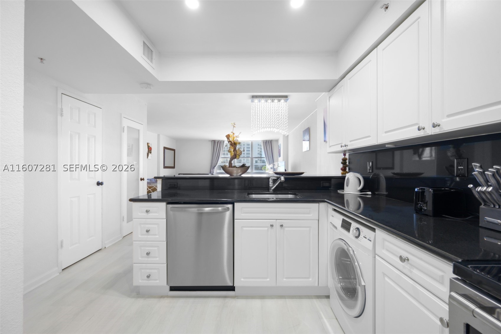 2501 S Ocean Dr #303, Hollywood FL 33019
