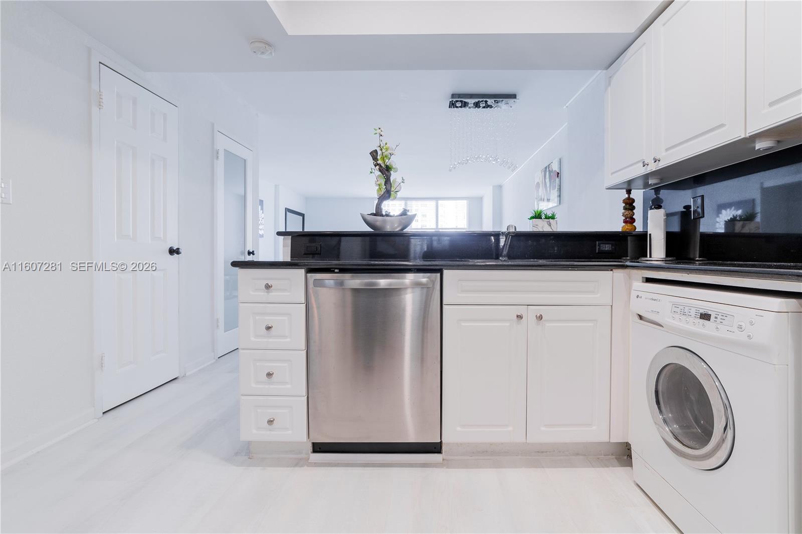 2501 S Ocean Dr #303, Hollywood FL 33019