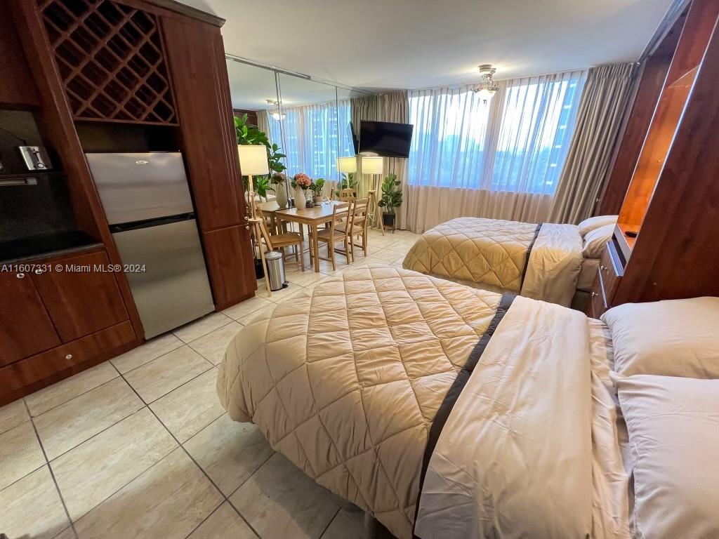 19201 Collins AveAVAILNOW #428, Sunny Isles Beach FL 33160