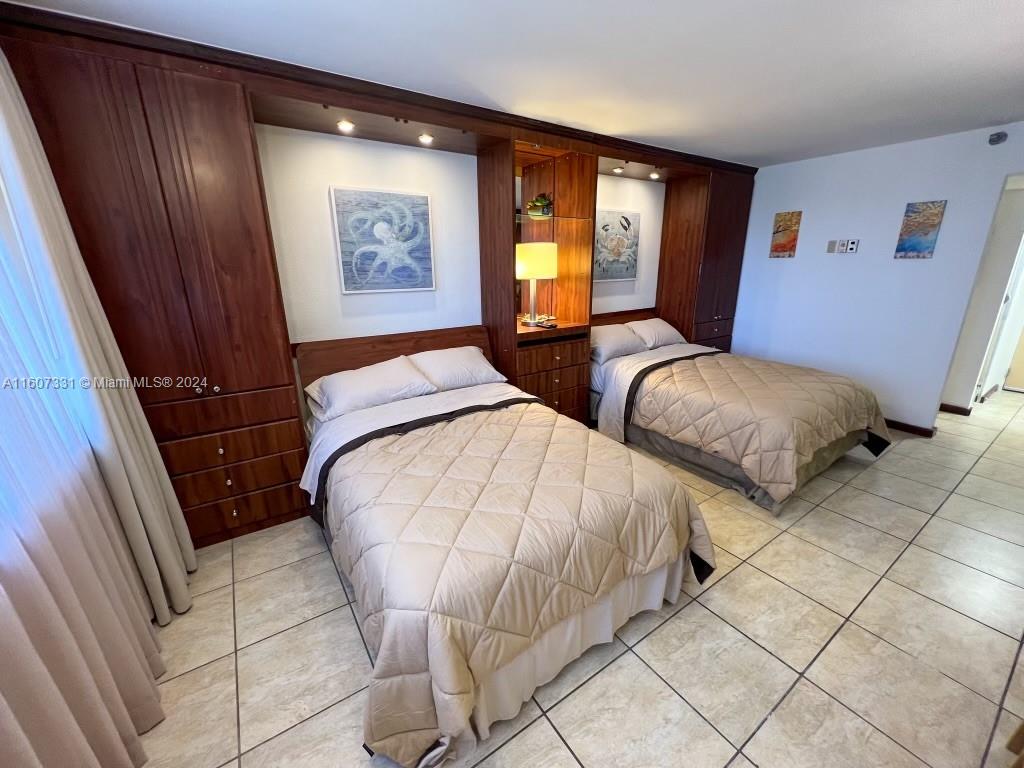 19201 Collins AveAVAILNOW #428, Sunny Isles Beach FL 33160