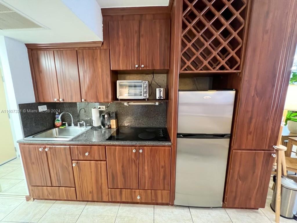19201 Collins AveAVAILNOW #428, Sunny Isles Beach FL 33160