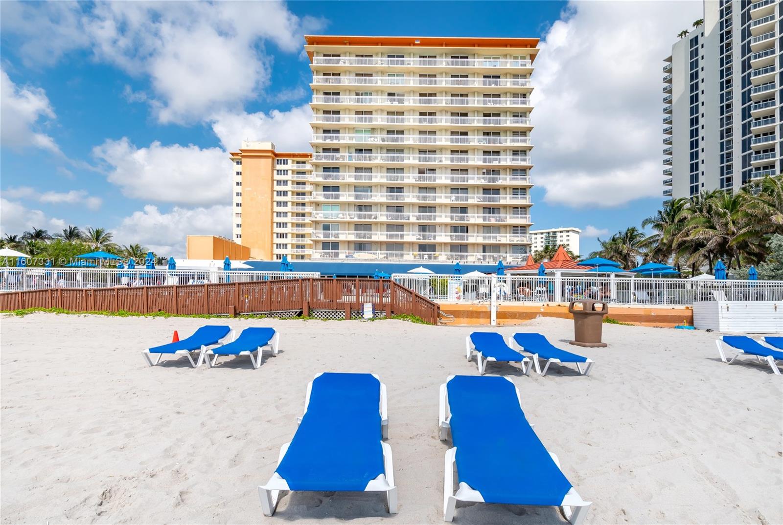 19201 Collins AveAVAILNOW #428, Sunny Isles Beach FL 33160