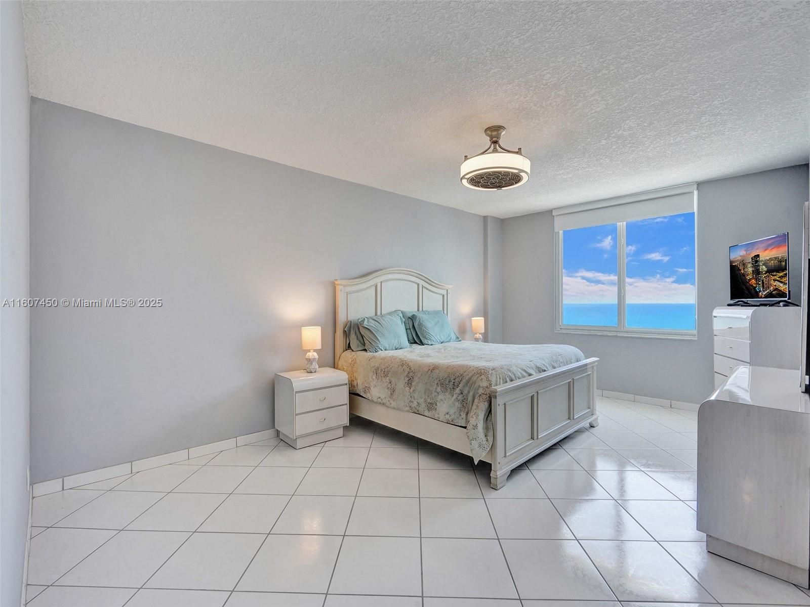3725 S OCEAN DR #1506, Hollywood FL 33019