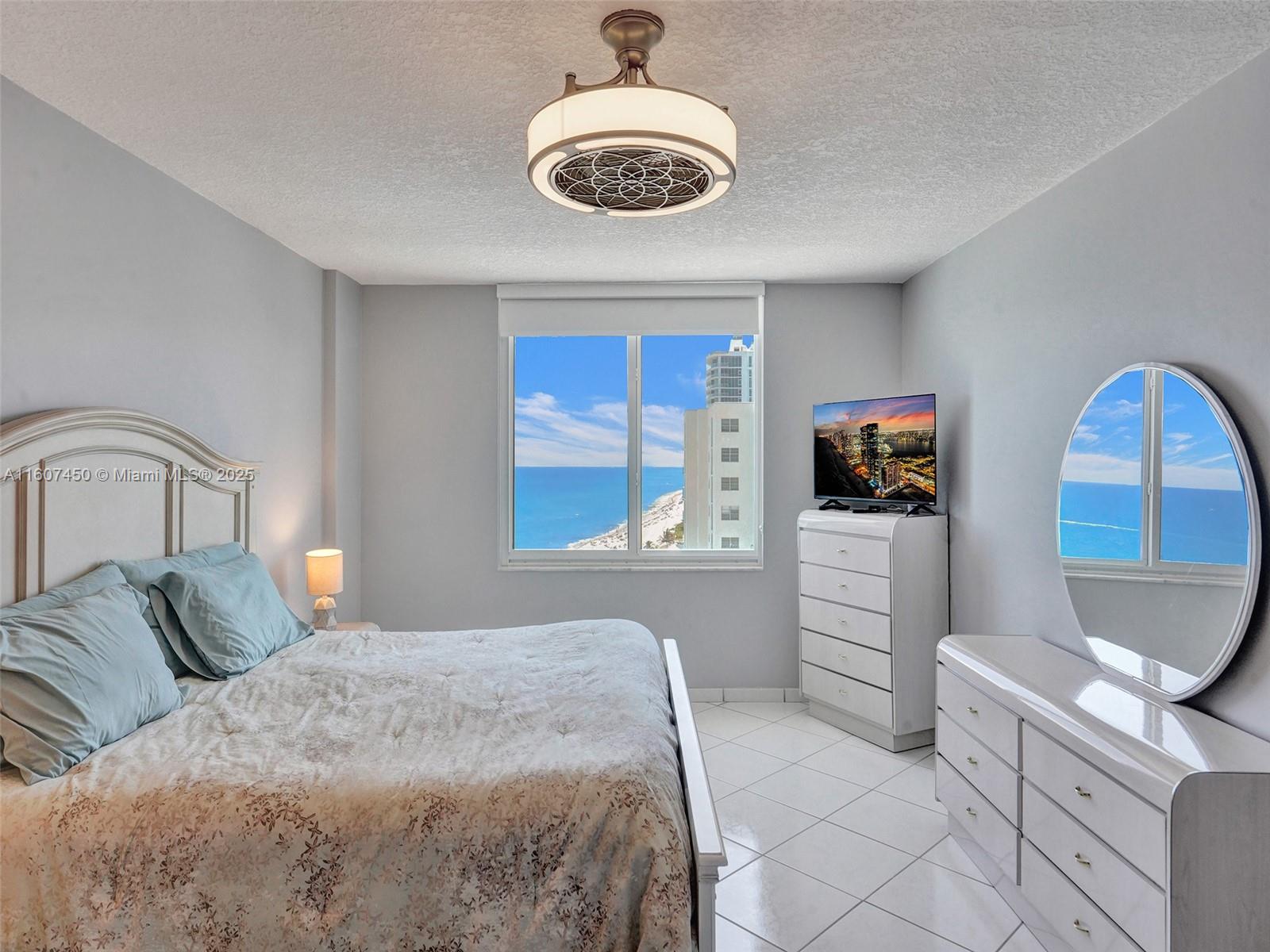 3725 S OCEAN DR #1506, Hollywood FL 33019
