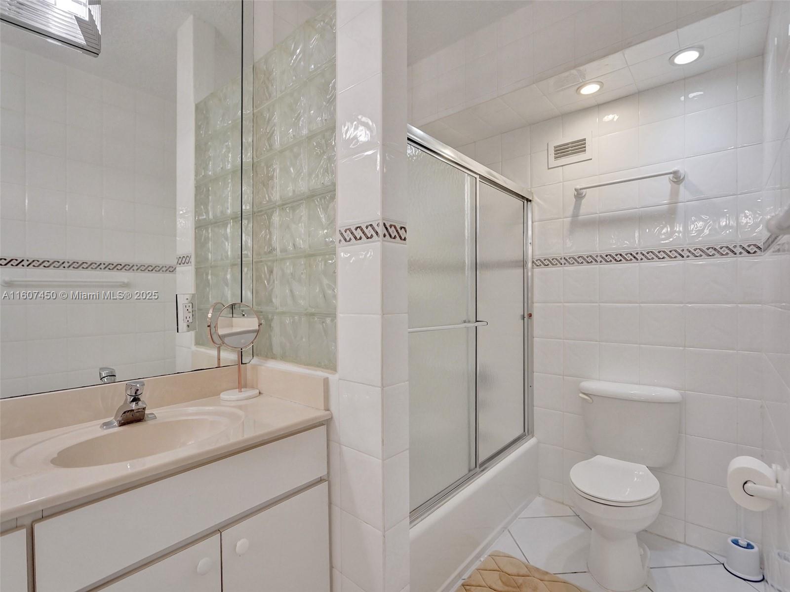 3725 S OCEAN DR #1506, Hollywood FL 33019
