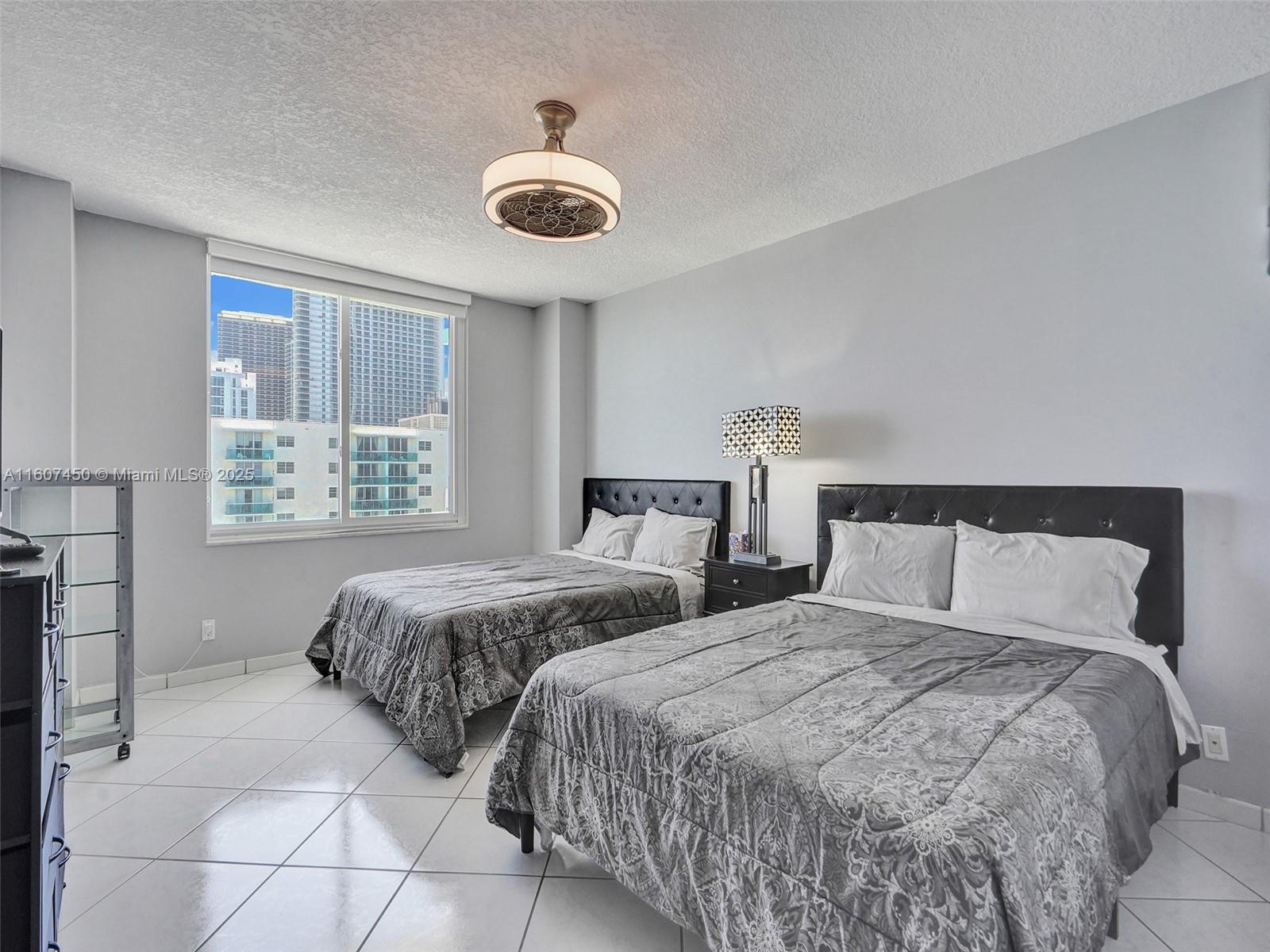 3725 S OCEAN DR #1506, Hollywood FL 33019