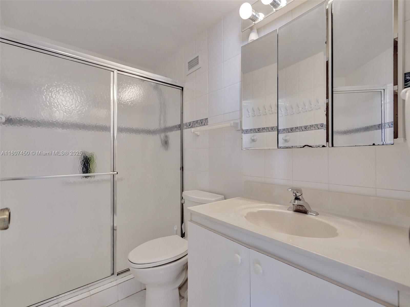 3725 S OCEAN DR #1506, Hollywood FL 33019