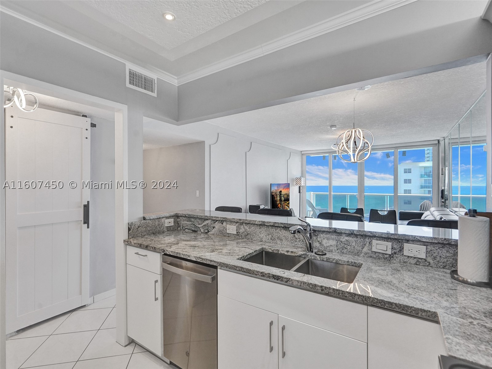 3725 S OCEAN DR #1506, Hollywood FL 33019