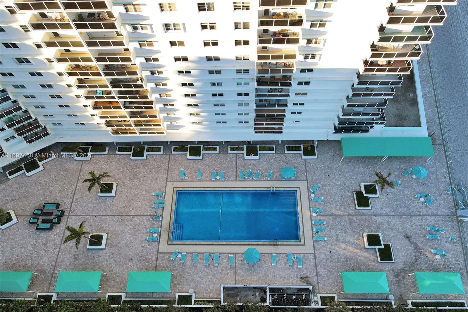 3725 S OCEAN DR #1506, Hollywood FL 33019