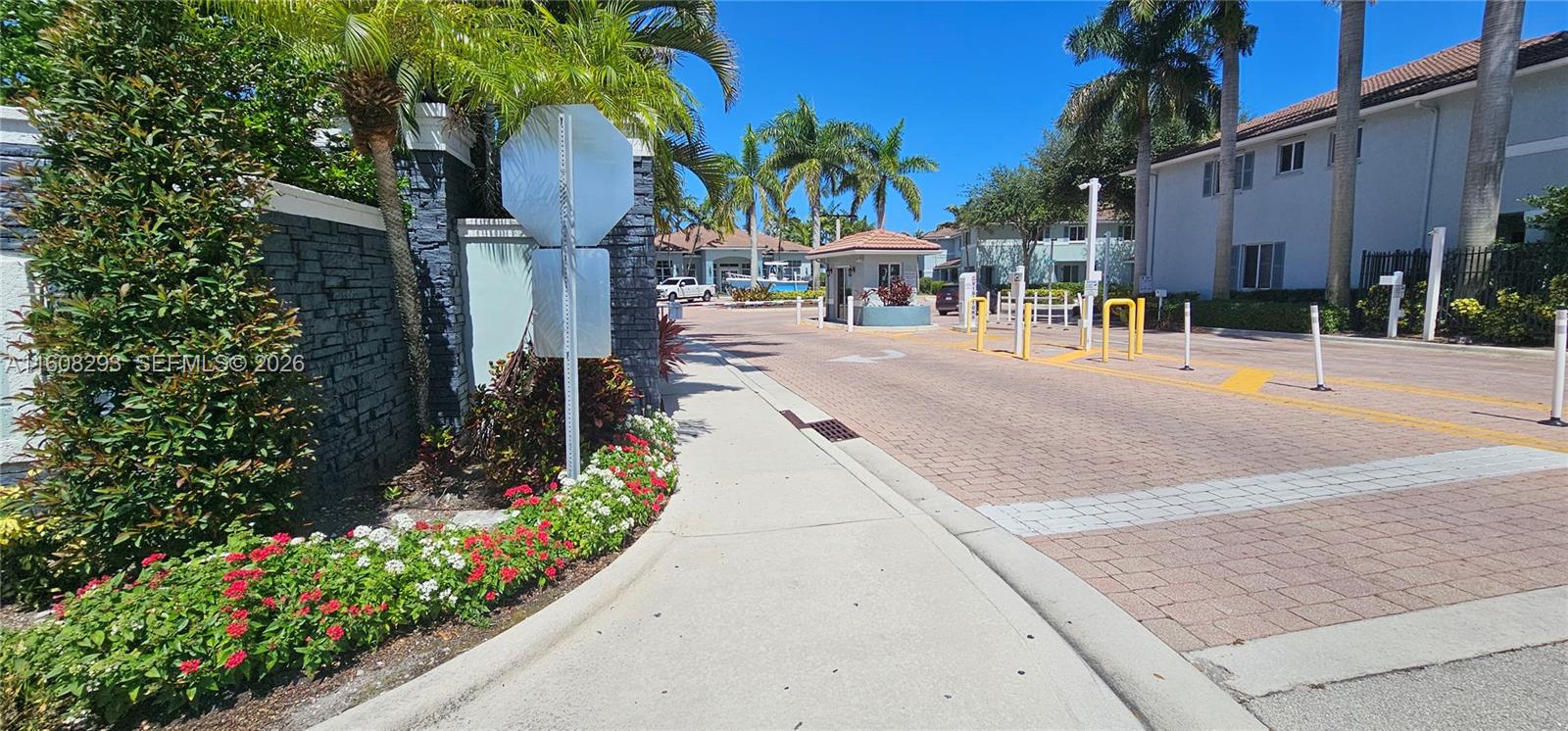 3556 Oleander Ter #3556, Riviera Beach FL 33404