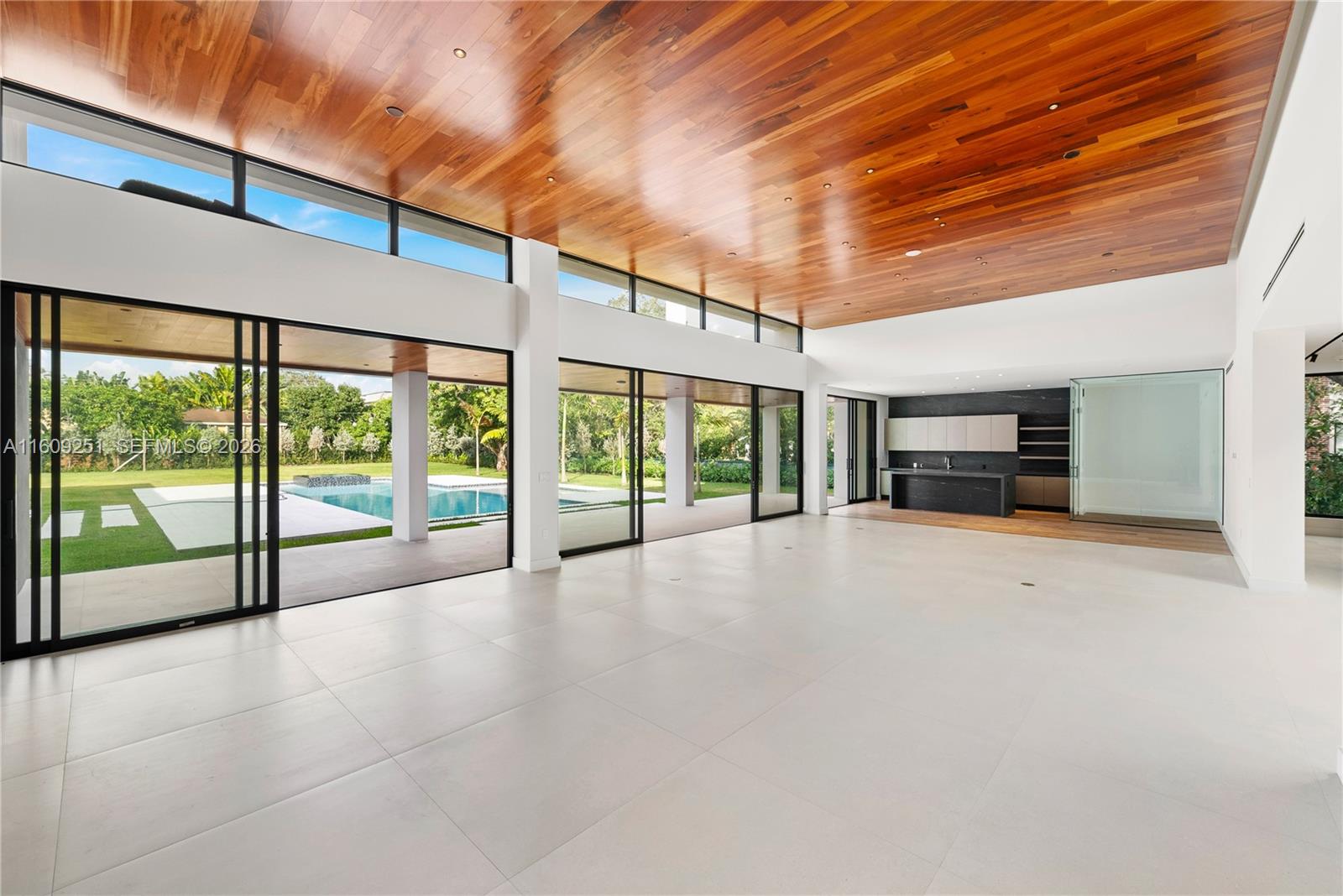 6675 SW 96th St, Pinecrest FL 33156
