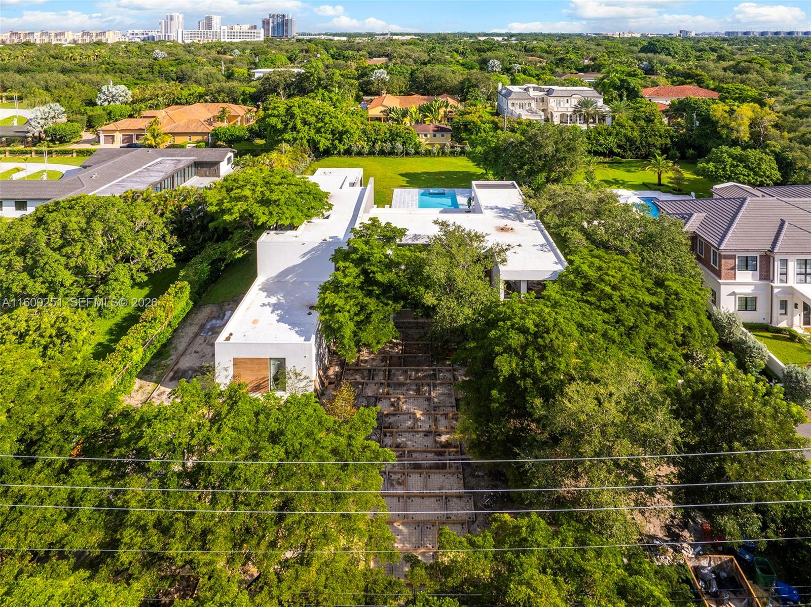 6675 SW 96th St, Pinecrest FL 33156