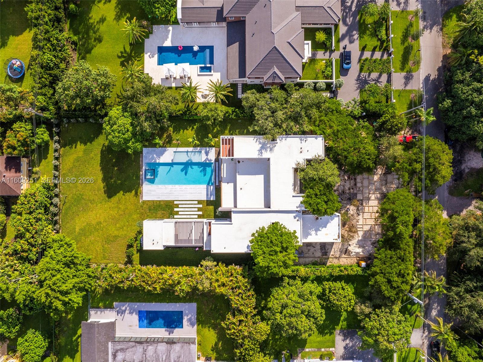 6675 SW 96th St, Pinecrest FL 33156