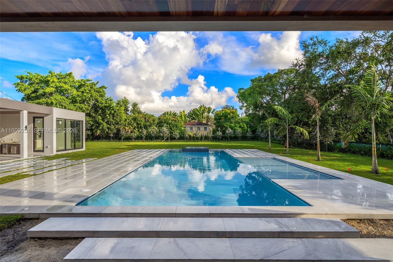 6675 SW 96th St, Pinecrest FL 33156