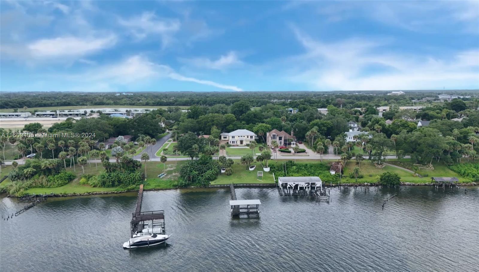 1613 N Indian River Drive, Cocoa FL 32922