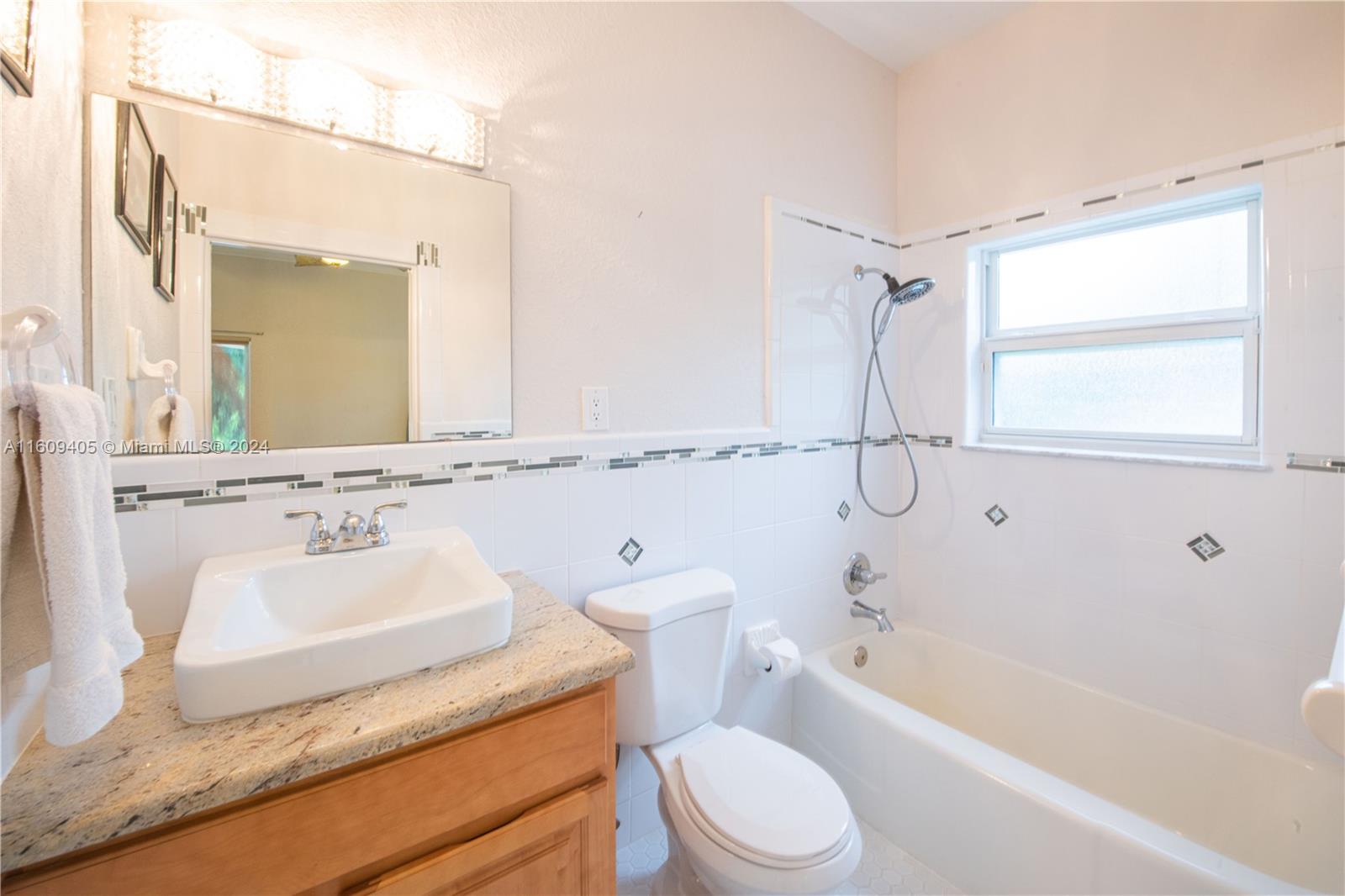 1613 N Indian River Drive, Cocoa FL 32922