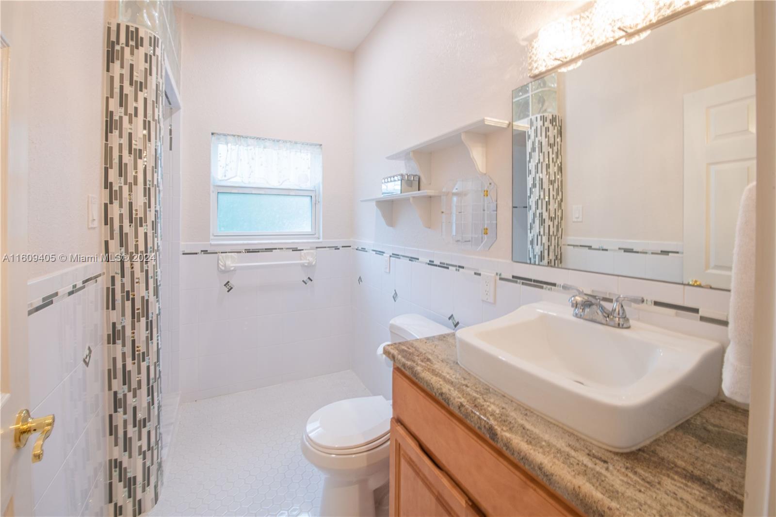 1613 N Indian River Drive, Cocoa FL 32922