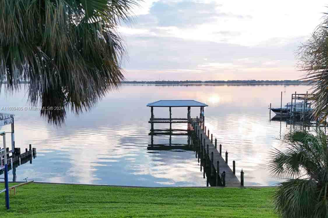 1613 N Indian River Drive, Cocoa FL 32922
